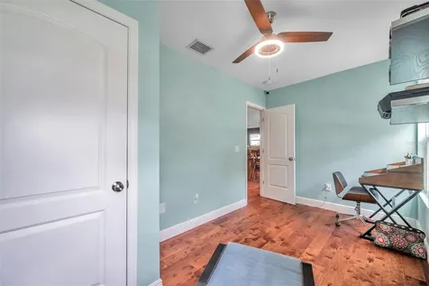 3327 6th Avenue N St Petersburg FL 33713