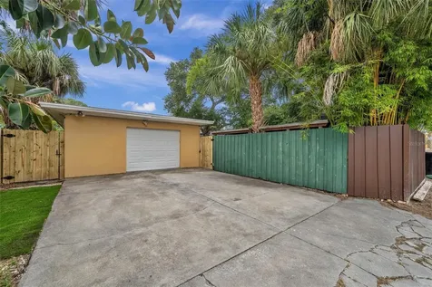 3327 6th Avenue N St Petersburg FL 33713