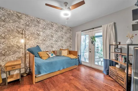 3327 6th Avenue N St Petersburg FL 33713