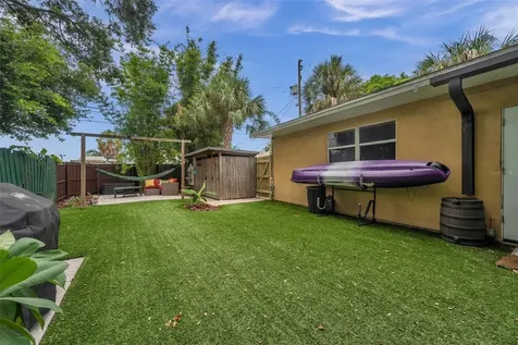 3327 6th Avenue N St Petersburg FL 33713