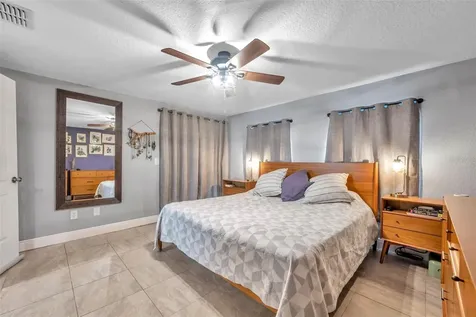 3327 6th Avenue N St Petersburg FL 33713