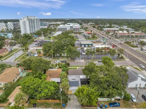 3327 6th Avenue N St Petersburg FL 33713