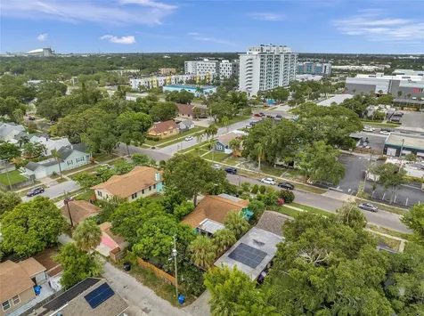 3327 6th Avenue N St Petersburg FL 33713