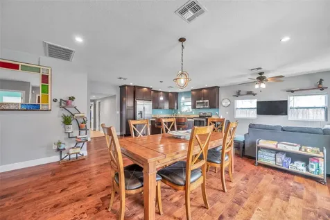3327 6th Avenue N St Petersburg FL 33713
