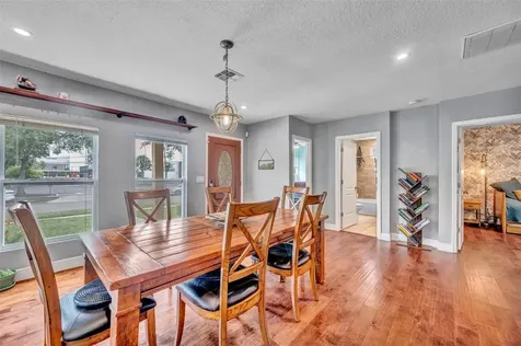3327 6th Avenue N St Petersburg FL 33713