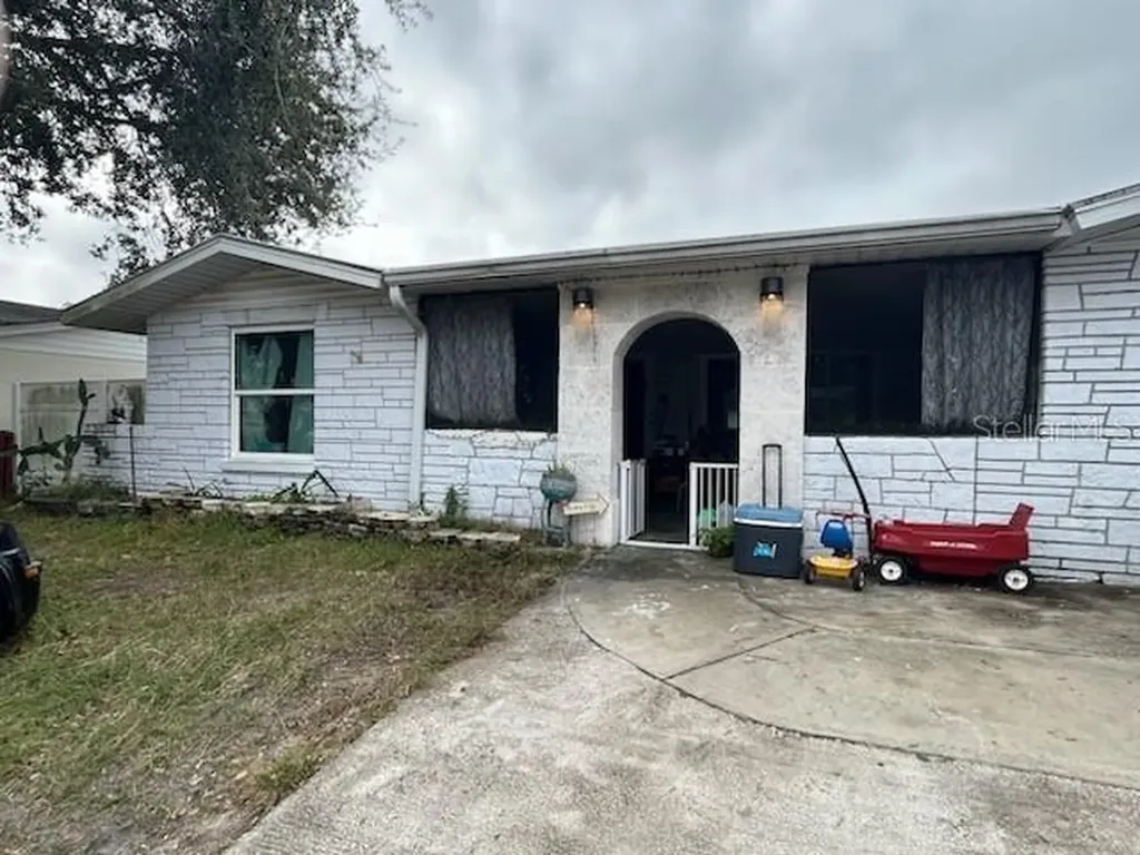 8907 Windsong Lane Port Richey FL 34668