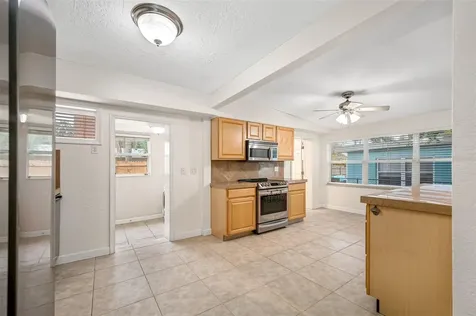 8324 41st Avenue N St Petersburg FL 33709