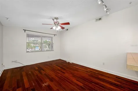 8324 41st Avenue N St Petersburg FL 33709