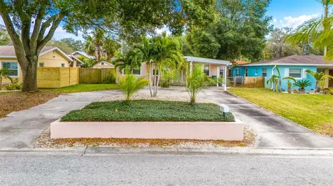 8324 41st Avenue N St Petersburg FL 33709