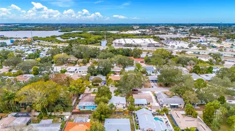 8324 41st Avenue N St Petersburg FL 33709