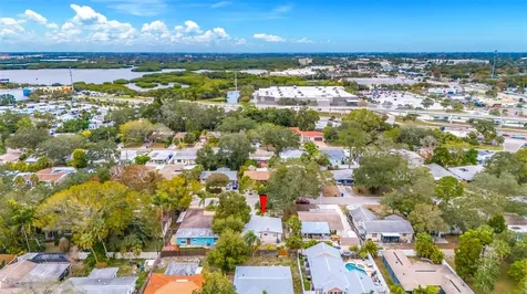 8324 41st Avenue N St Petersburg FL 33709