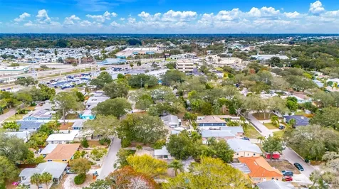 8324 41st Avenue N St Petersburg FL 33709