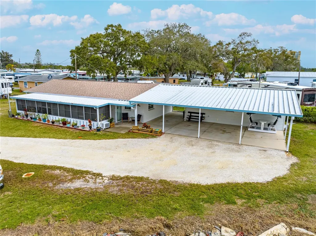 337 4th Street W Palmetto FL 34221