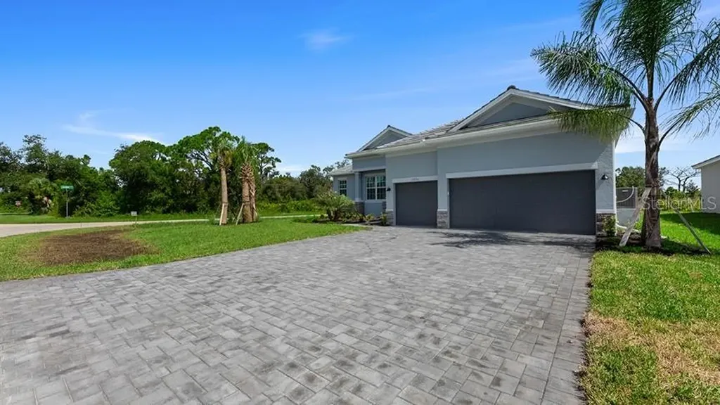 13276 Holtville Avenue Port Charlotte FL 33981