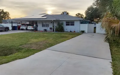 1011 S 70th Street Tampa FL 33619