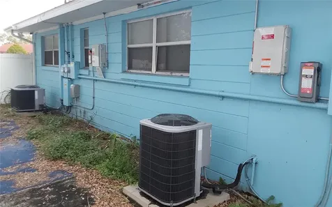 1011 S 70th Street Tampa FL 33619