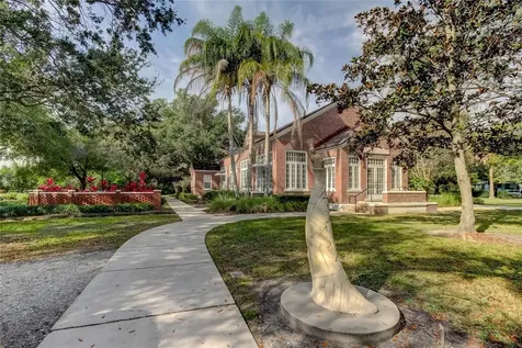 5709 N Seminole Avenue Tampa FL 33604
