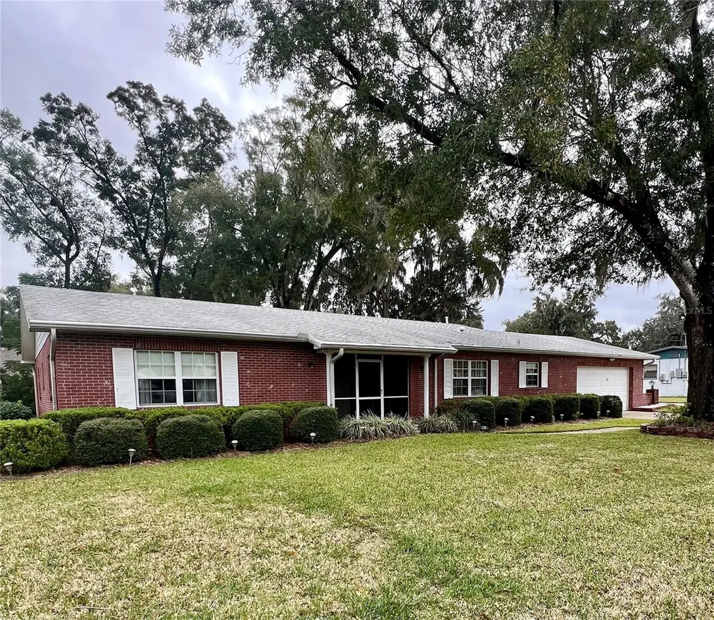 4811 Edmund Court Dover FL 33527