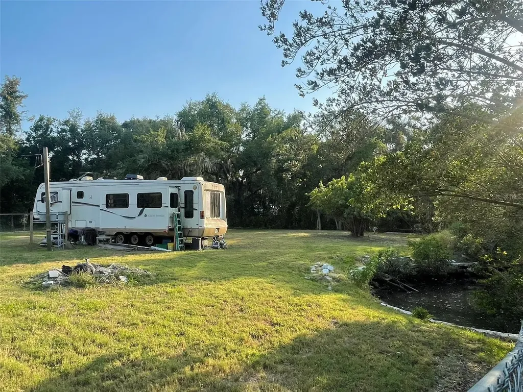 10020 Linda Street Gibsonton FL 33534
