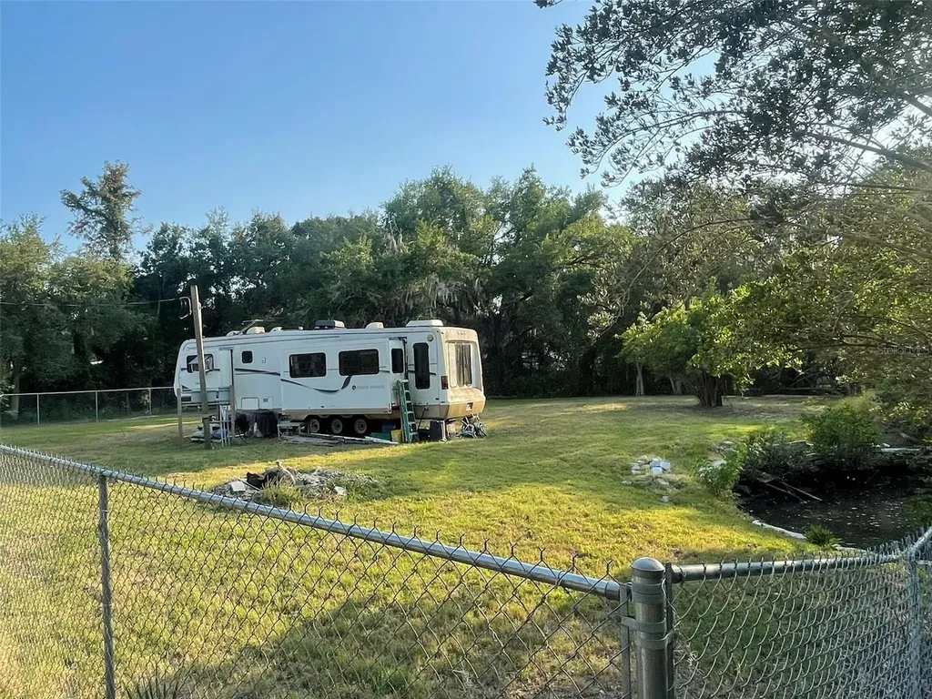 10020 Linda Street Gibsonton FL 33534