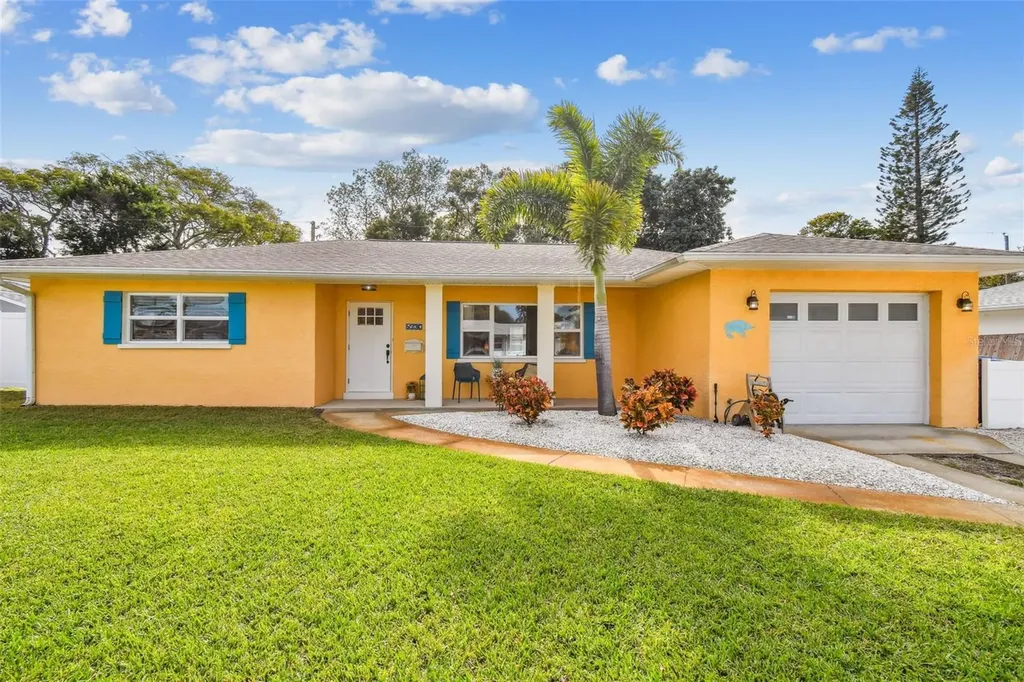 5230 34th Avenue N St Petersburg FL 33710