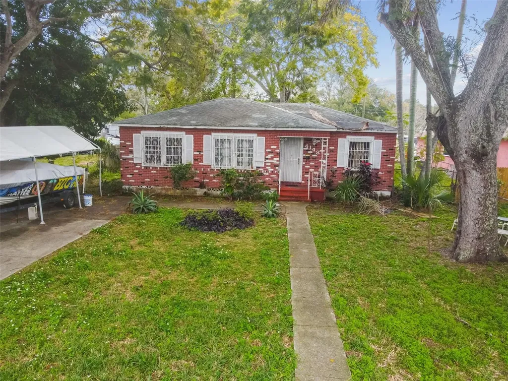4148 Fairfield Avenue S St Petersburg FL 33711