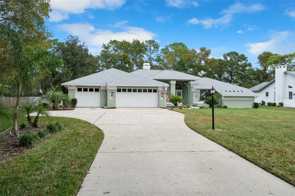 32 Chinkapin Circle Homosassa FL 34446