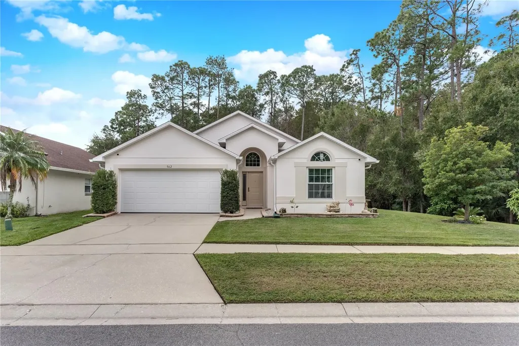 562 Eagle Pointe S Kissimmee FL 34746