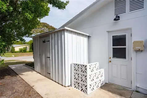 5604 Casino Drive Holiday FL 34690
