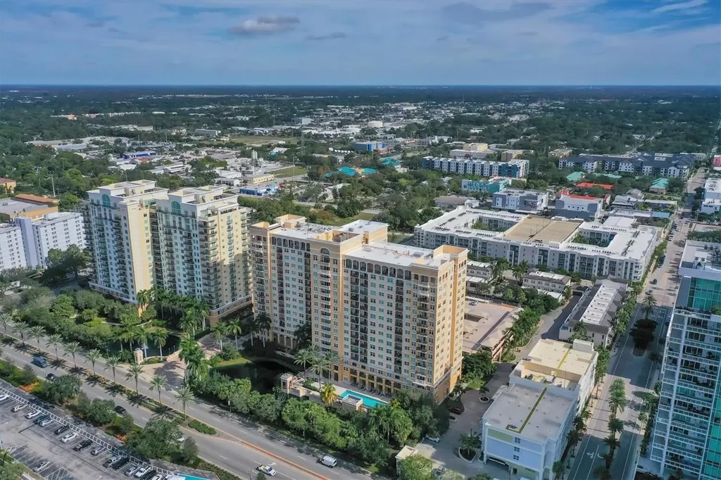 750 N Tamiami Trail Sarasota FL 34236