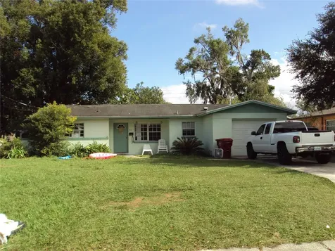 906 N Nancy Terrace Plant City FL 33563