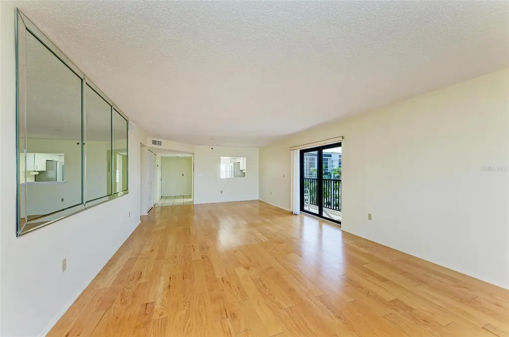 1001 Benjamin Franklin Drive Sarasota FL 34236