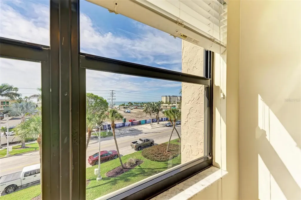 1001 Benjamin Franklin Drive Sarasota FL 34236