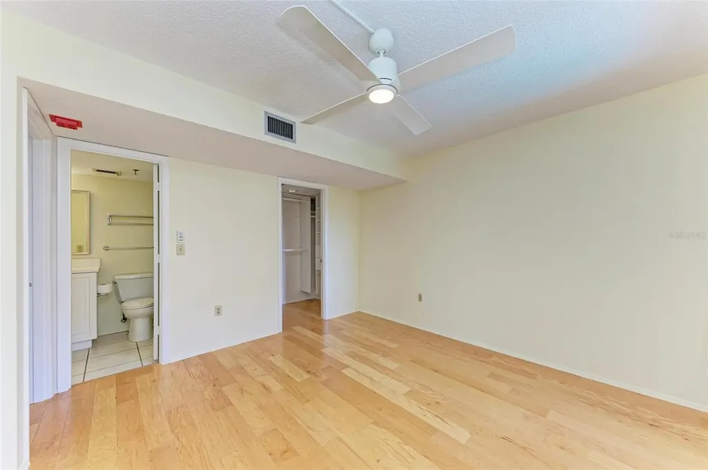 1001 Benjamin Franklin Drive Sarasota FL 34236