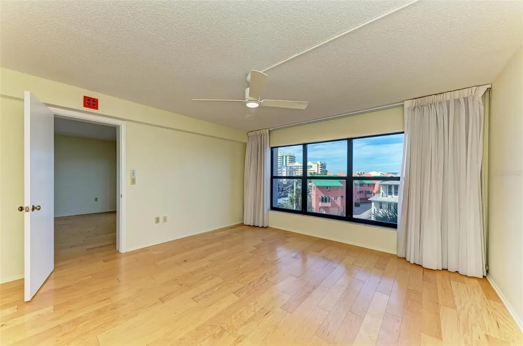 1001 Benjamin Franklin Drive Sarasota FL 34236