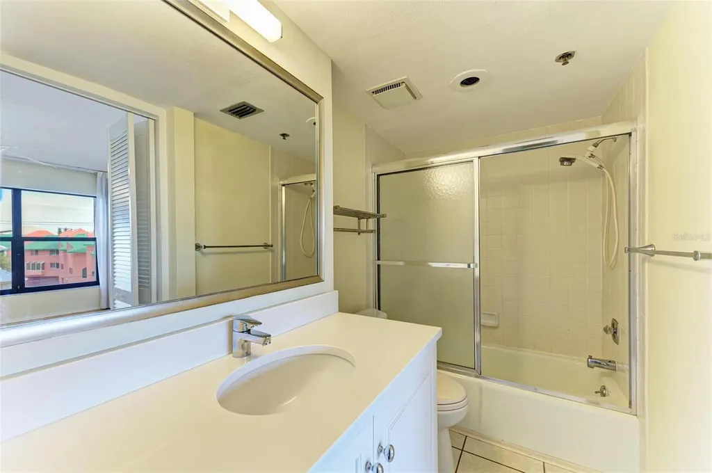 1001 Benjamin Franklin Drive Sarasota FL 34236