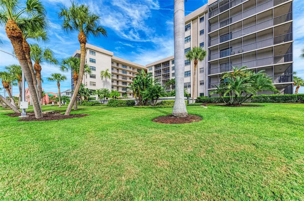 1001 Benjamin Franklin Drive Sarasota FL 34236