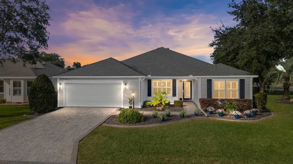 1835 Oxford Lane The Villages FL 32162
