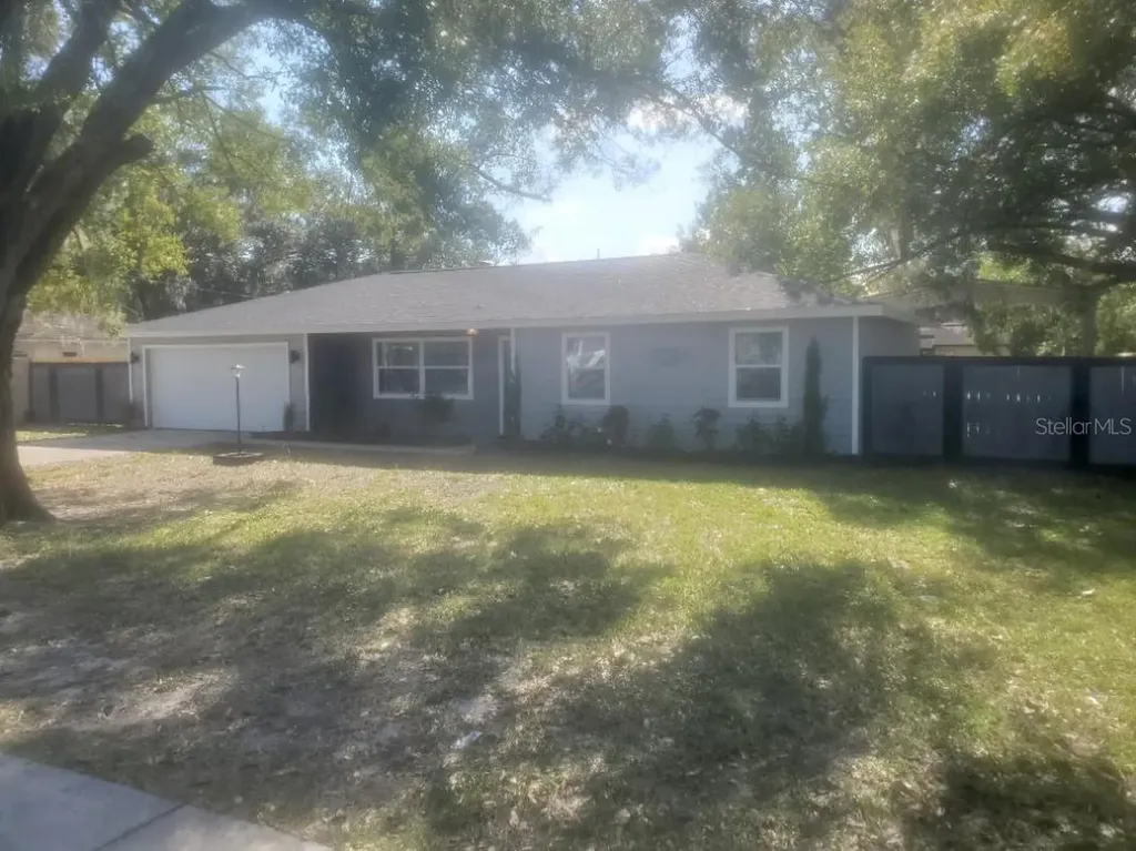 2326 Duff Road Lakeland FL 33810