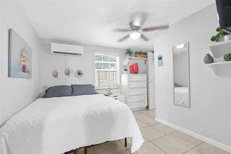2455 8th Avenue N St Petersburg FL 33713