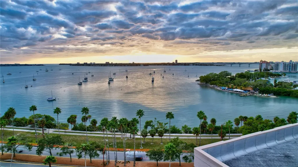 435 S Gulfstream Avenue Sarasota FL 34236