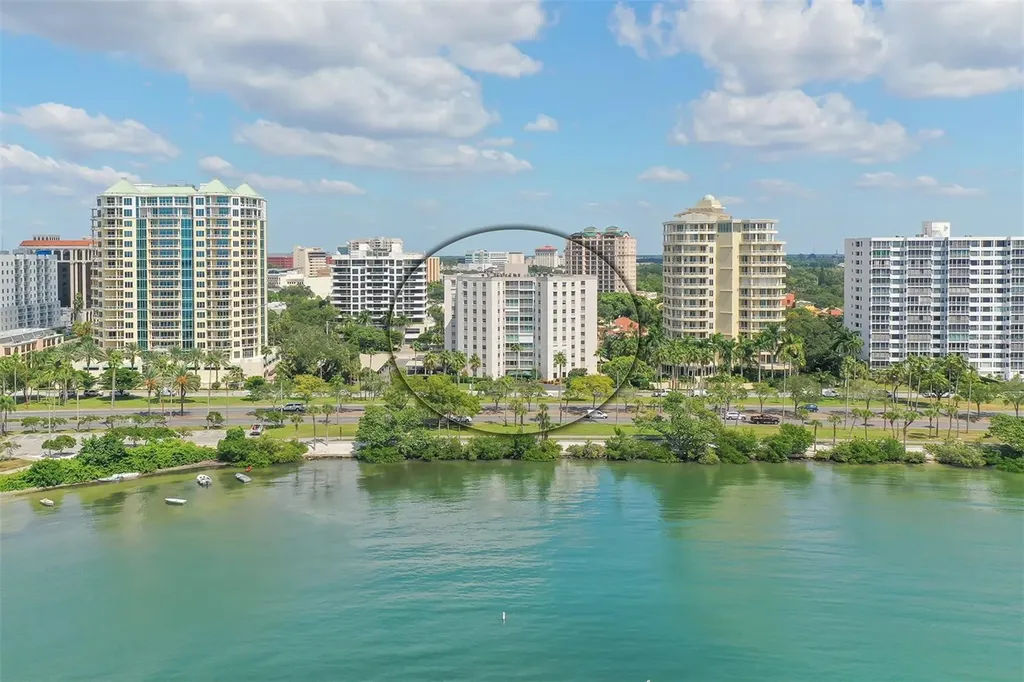 435 S Gulfstream Avenue Sarasota FL 34236