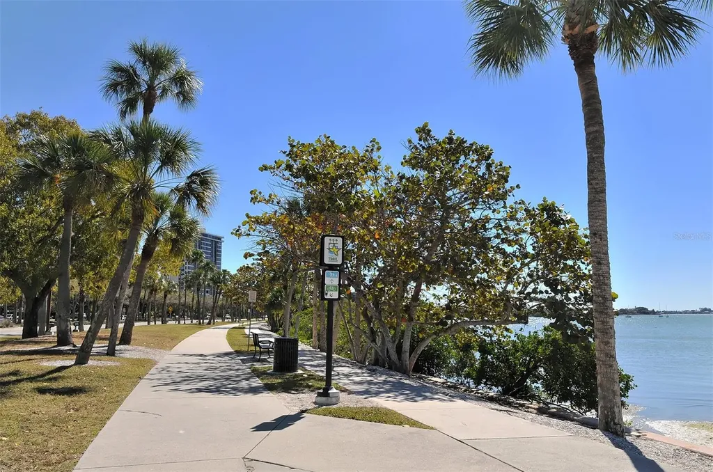 435 S Gulfstream Avenue Sarasota FL 34236