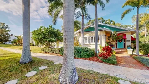 325 19th Avenue NE St Petersburg FL 33704