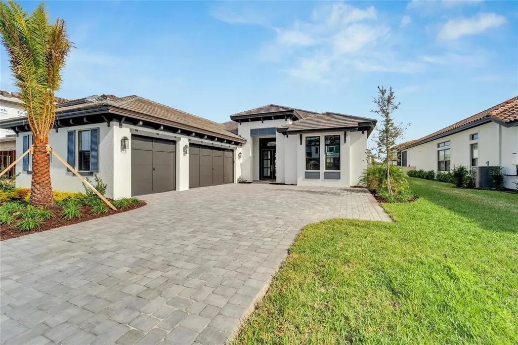 2622 Yacht Place Wesley Chapel FL 33543
