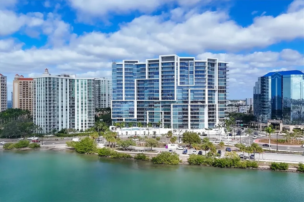 1155 N Gulfstream Avenue Sarasota FL 34236
