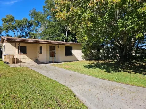 2610 N Beaumont Avenue Kissimmee FL 34741