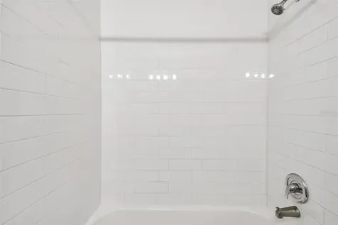 2310 E Minnehaha Street Tampa FL 33610