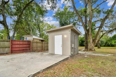2310 E Minnehaha Street Tampa FL 33610