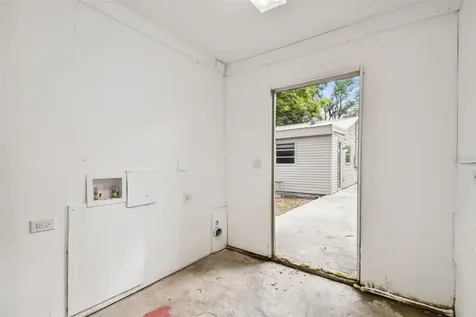 2310 E Minnehaha Street Tampa FL 33610